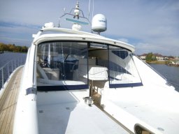 перегородка из "мягкого стекла"