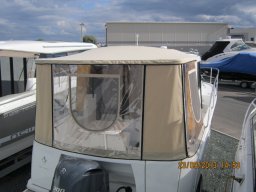 Ходовой тент на катер MERRY FISHER 855