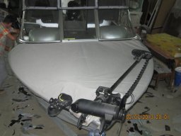 TRACKER TARGA V-17 WT