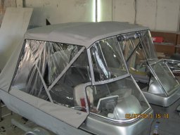 Ходовой тент на катер TRACKER TARGA V-17 WT
