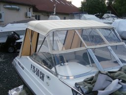 частично собранный тент