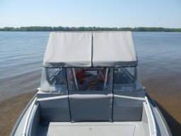 Ходовой тент на катер UMS-450